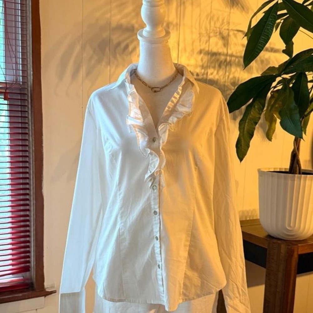 Women's White Ruffle-Trim Button Front Blouse